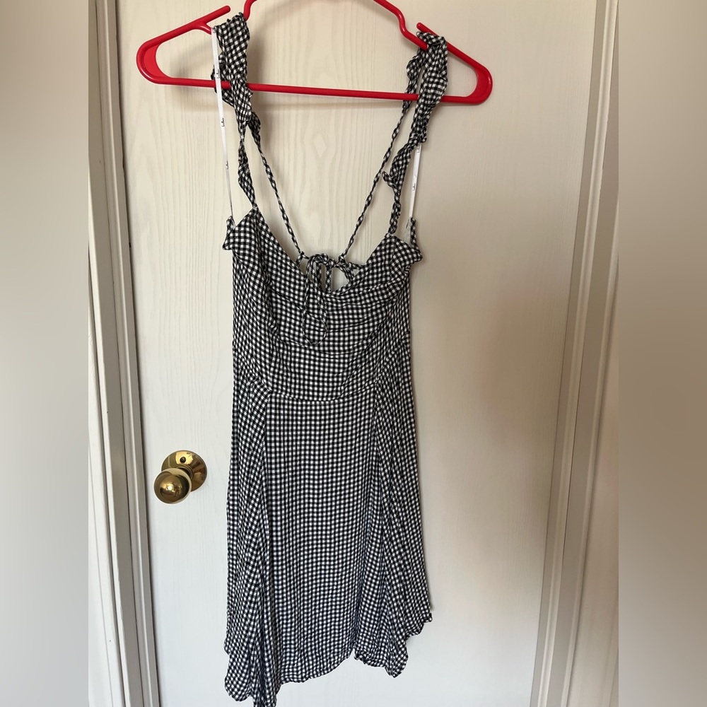 Picnic pattern cross back dress!